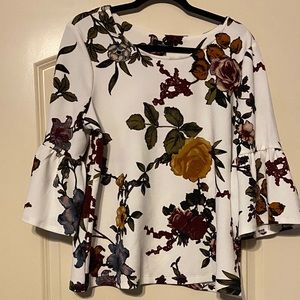 Beautiful multi-color bell sleeve blouse